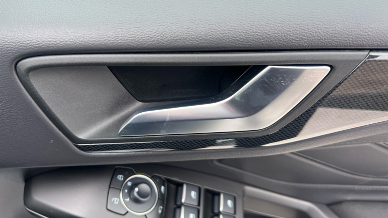 Ford Focus 1.0 EcoBoost Hybrid mHEV 155 ST-Line 5dr Auto Petrol Hatchback